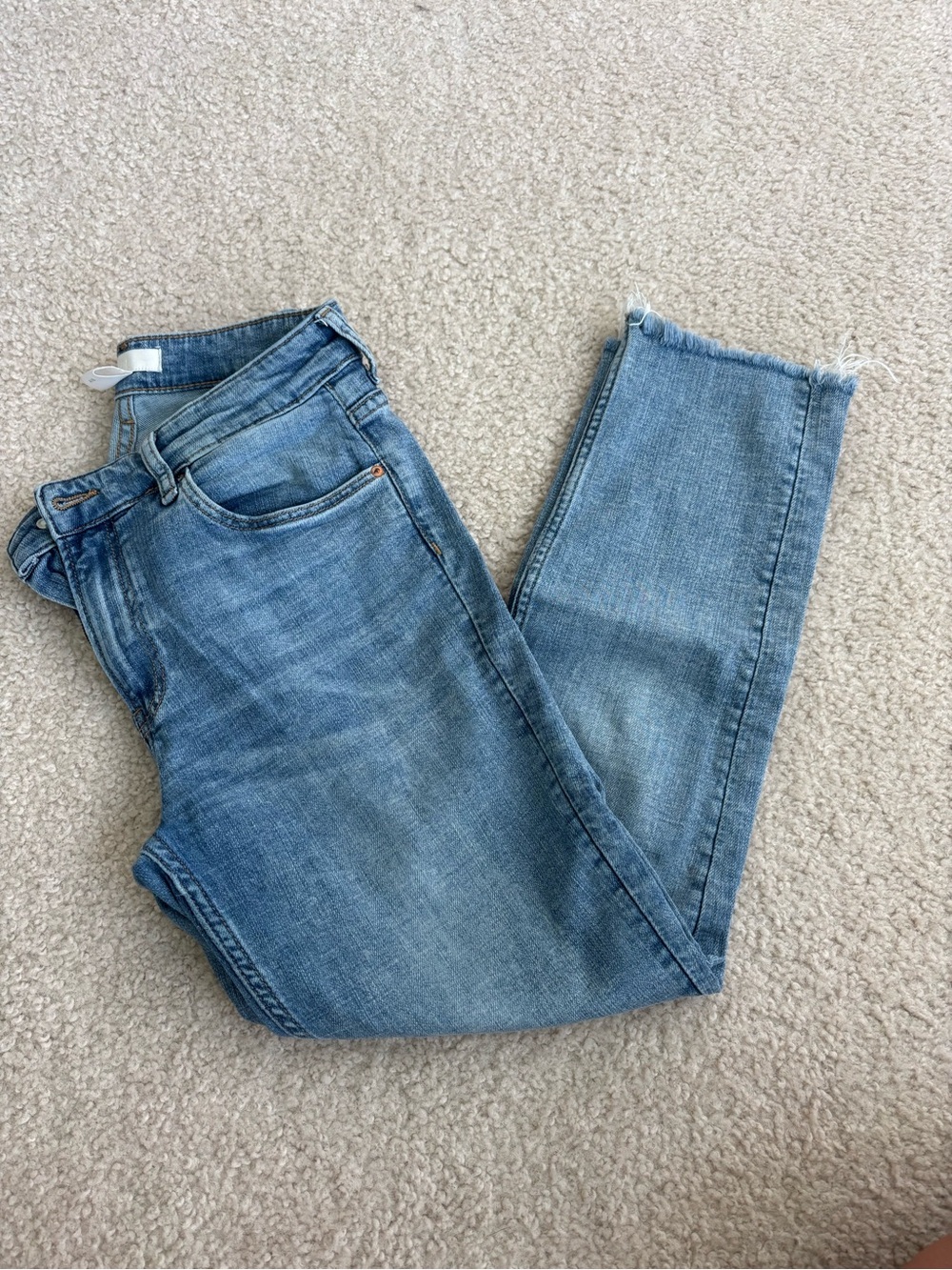 H&M Light Blue Cropped Straight Jeans